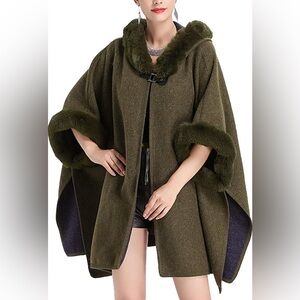 Women's Luxury Batwing Sleeve Faux Fur Hooded Cloak Poncho Sweater Cape Outwear